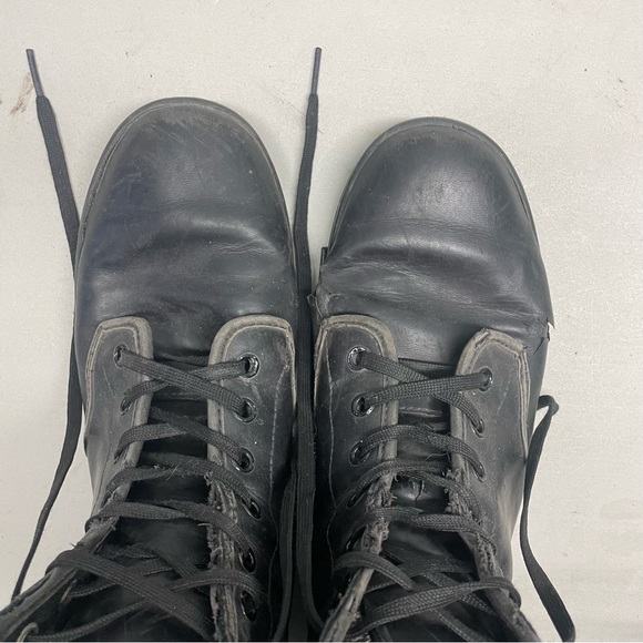 Woman’s Doc Martens Shoreditch (9) - Picture 4 of 5